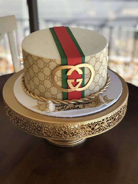 gucci torta|Gucci birthday cake decorating ideas.